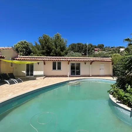 T2 Piscine Proche Plage Carqueiranne Exterior photo